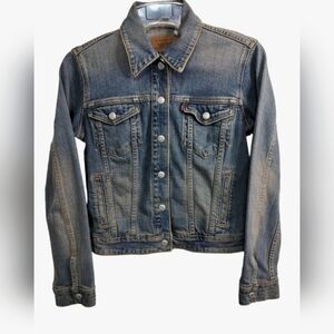 (1946) Levi's Snap Down Distressed
Trucker Jacket